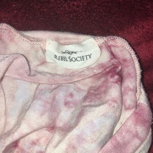 Sleeveless tie died top